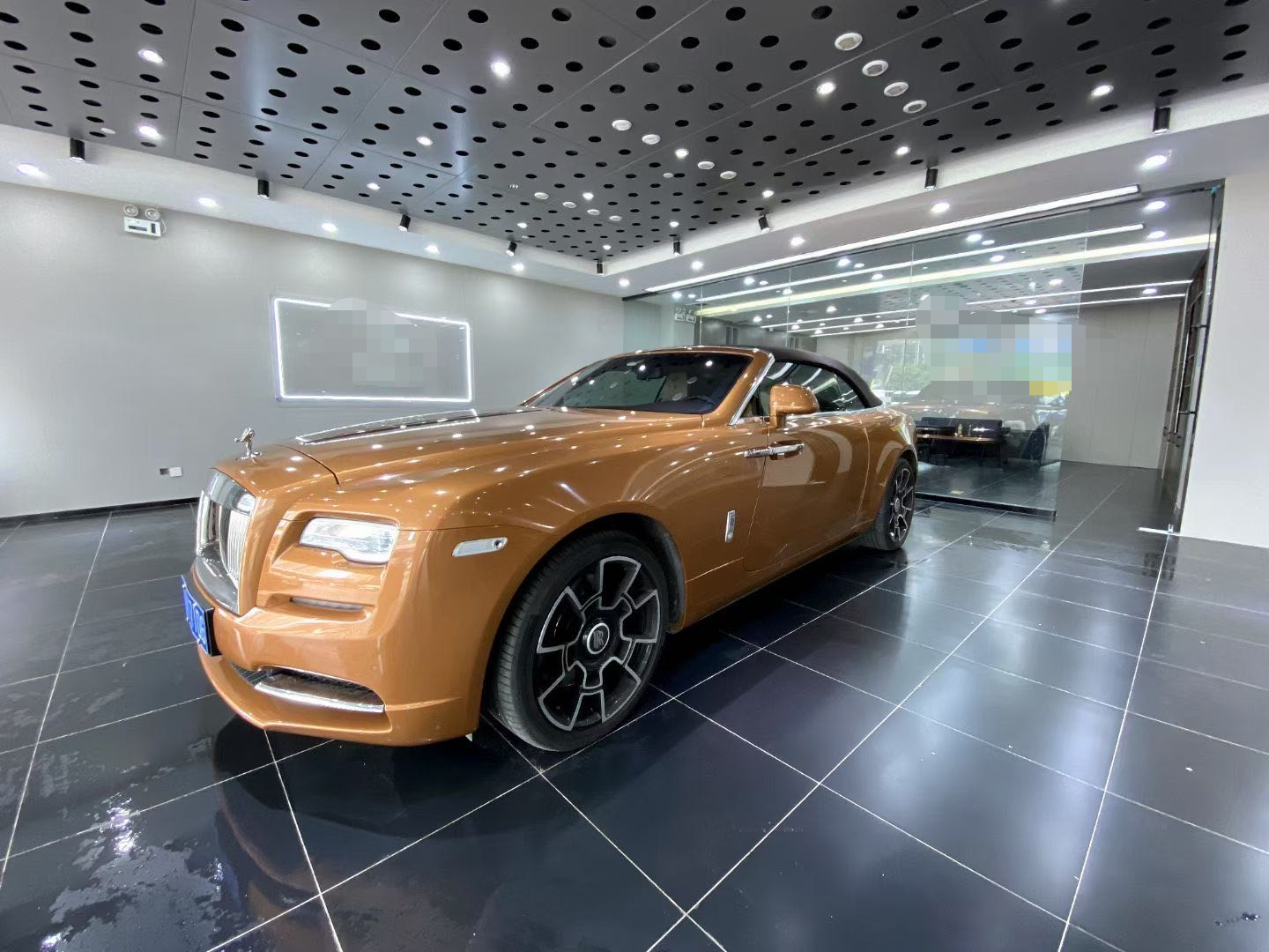 ��܇���{-��˹�R˹��Ӱ